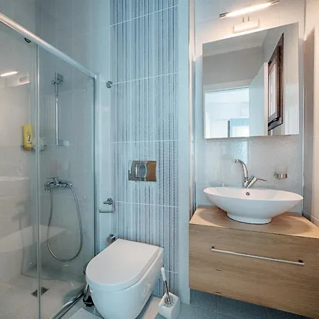 Posh- 2 Bedroom Private Pool Garden Floor 아파트 Bodrum