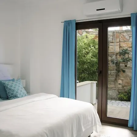 Posh- 2 Bedroom Private Pool Garden Floor * Bodrum